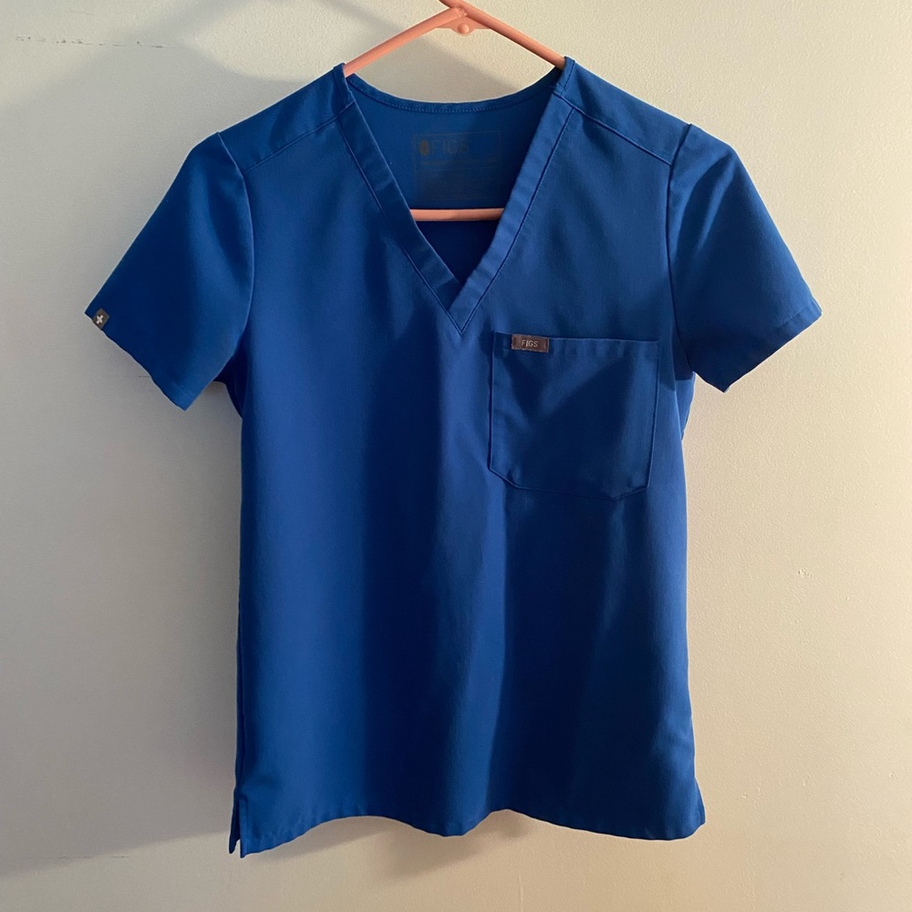 FIGS ROYAL BLUE SCRUB TOP